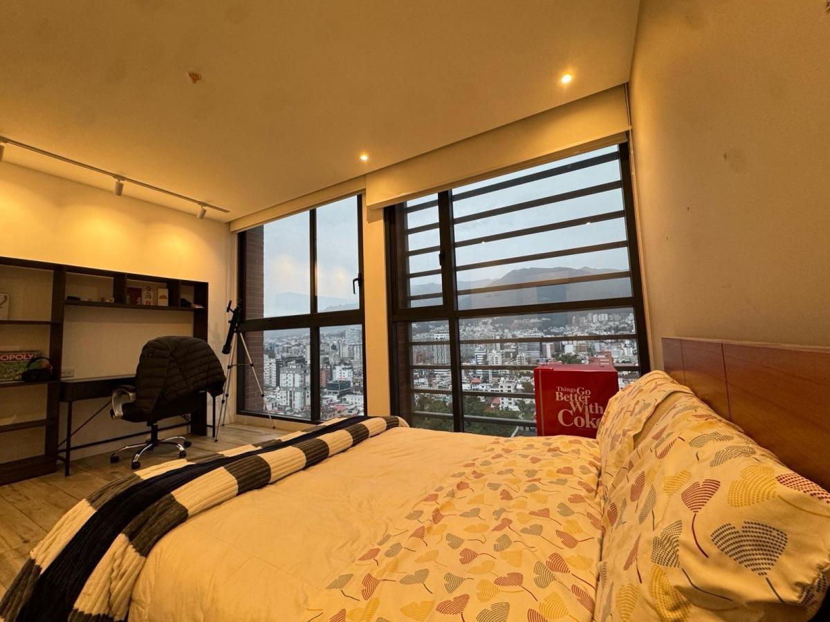 Apartment for sale in Pichincha | Quito | Iñaquito, En Venta, Suite vista espectacular piso alto, edificio Solari, 51 m²