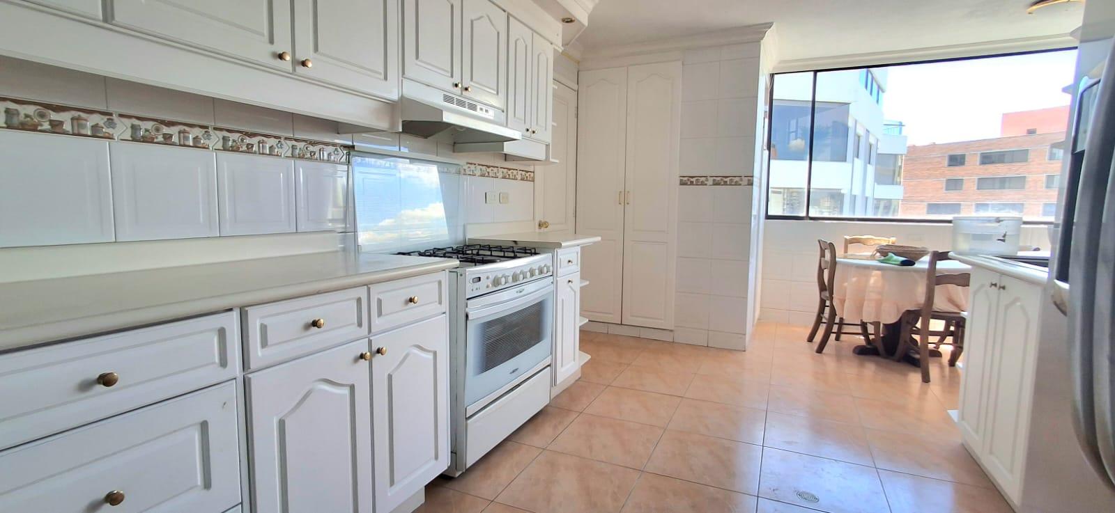 Departamento en alquiler en Pichincha | Quito | González Suárez, González Suárez y Coruña Piso 11