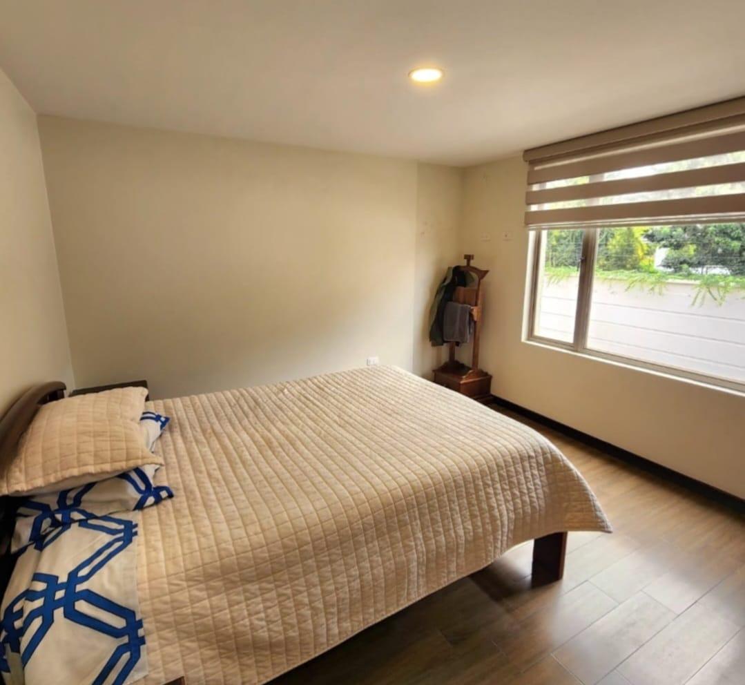 Casa en venta en Pichincha | Quito | Los Chillos, Los Cisnes y Av Ilalo Valle de lo Chillos cerca a la Plaza Purhua, 179 m²