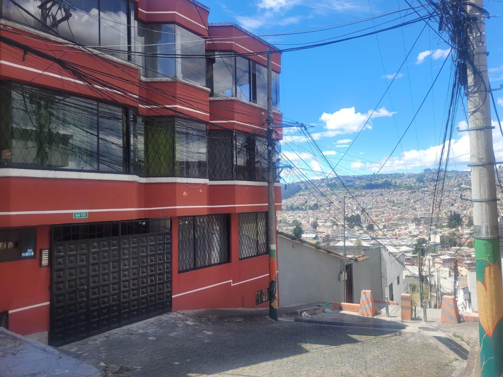 House for Sale in Yaguachi Neighborhood, South Quito 2