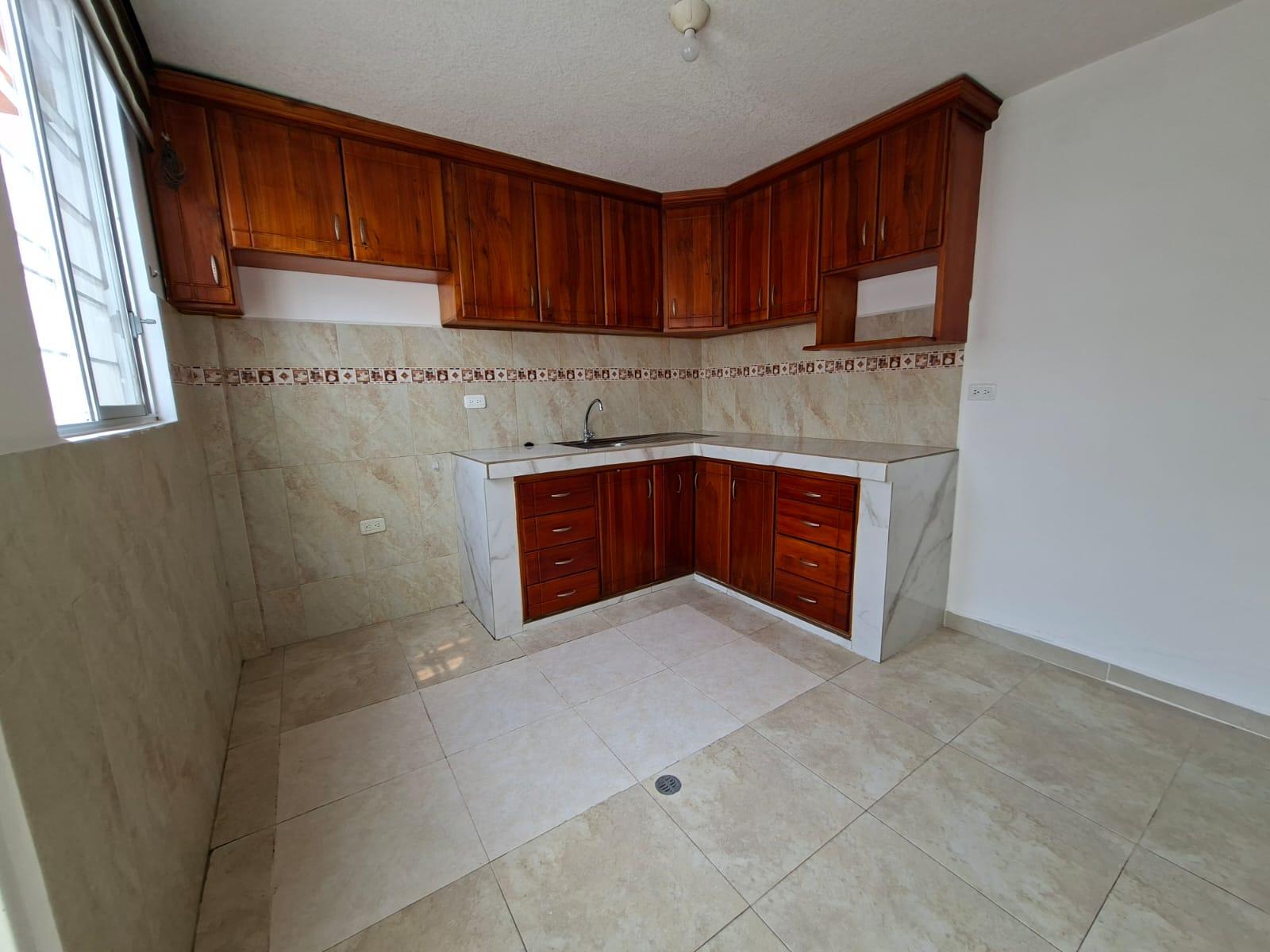 Casa en venta en Pichincha | Quito | Mitad del Mundo, CALLE HUAMBUCARA, CONJUNTO HABITACIONAL LA ALBORADA 1, 1, 73 m²