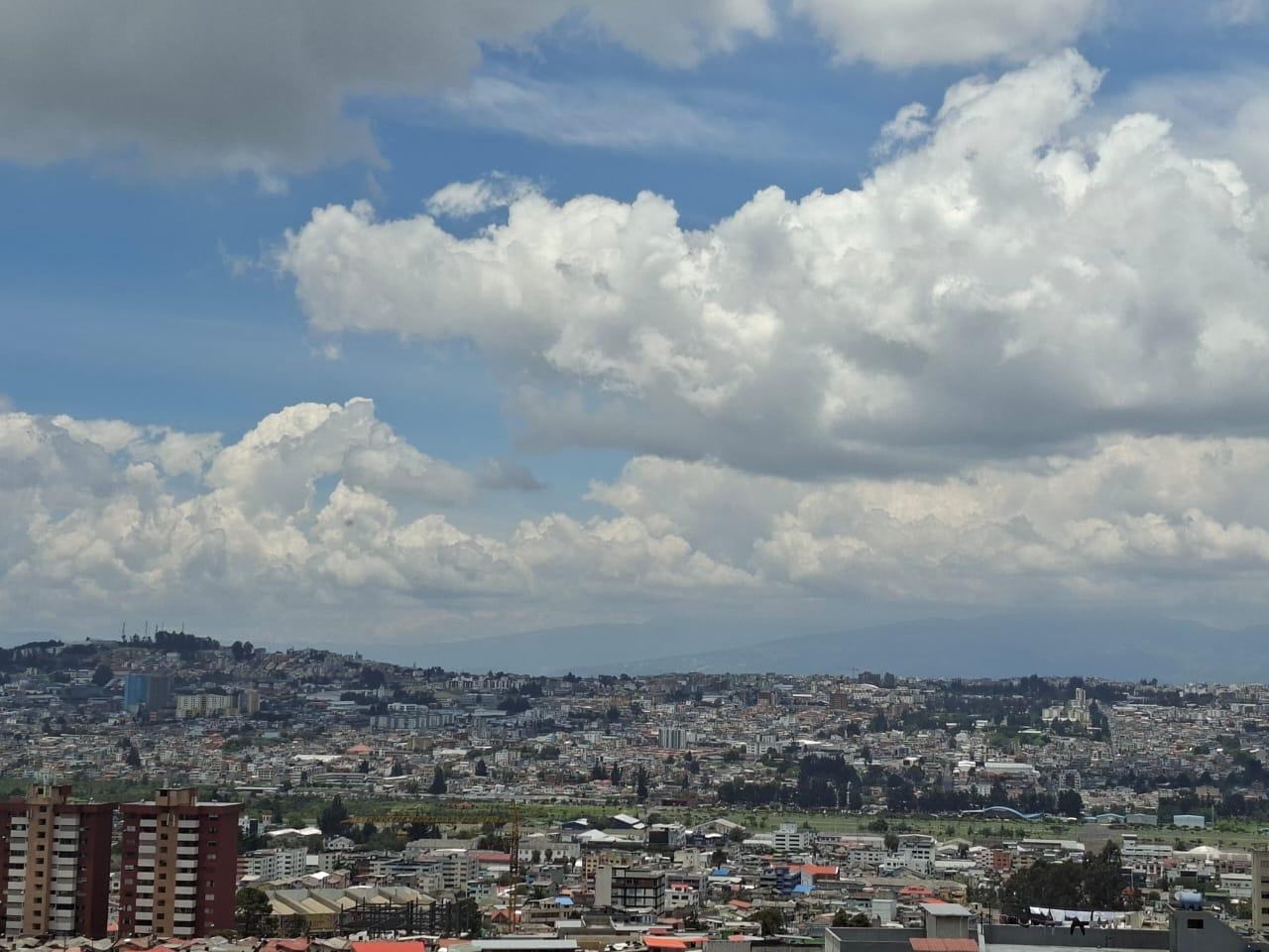 Departamento en venta en Pichincha | Quito | La Florida, ANA MARIA BAJO, Parroquia: COCHAPAMBA 1