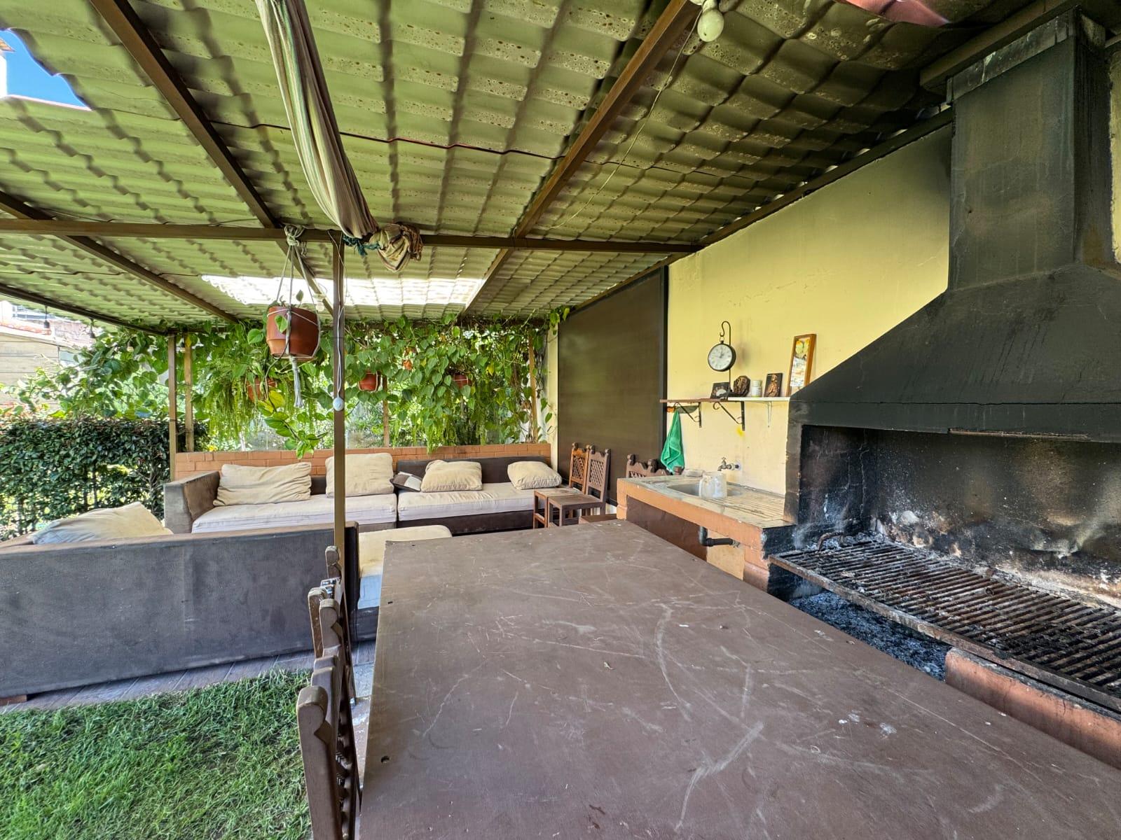 Casa en venta en Pichincha | Quito | Conocoto, Hermosa propiedad en Venta. Armenia II - Conocoto – Urb. Los Retoños – 269.44 m² Const. / 445.79 m² Terreno., 269 m²