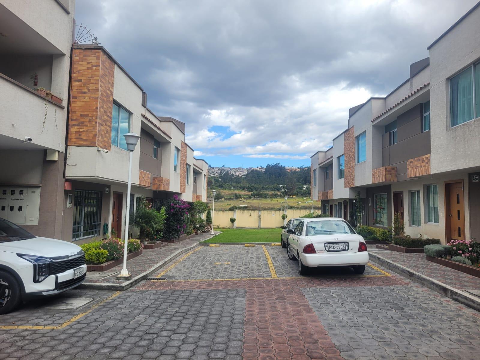 Departamento en venta en Pichincha | Quito | Pusuqui, Pusuqui Bajo conj Margarita 3