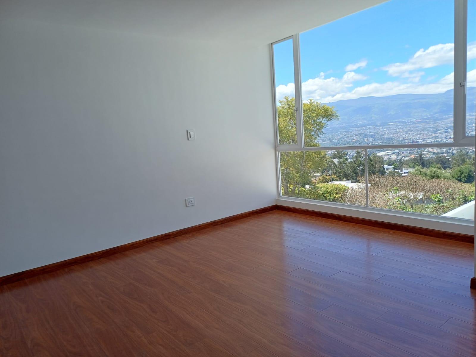 Casa en venta en Pichincha | Quito | Cumbayá, Yanazarapata, 425 m²