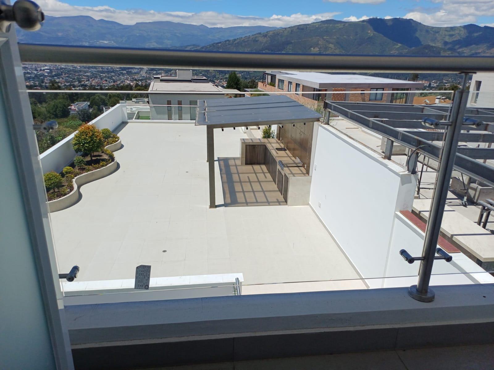Casa en venta en Pichincha | Quito | Cumbayá, Yanazarapata, 425 m²