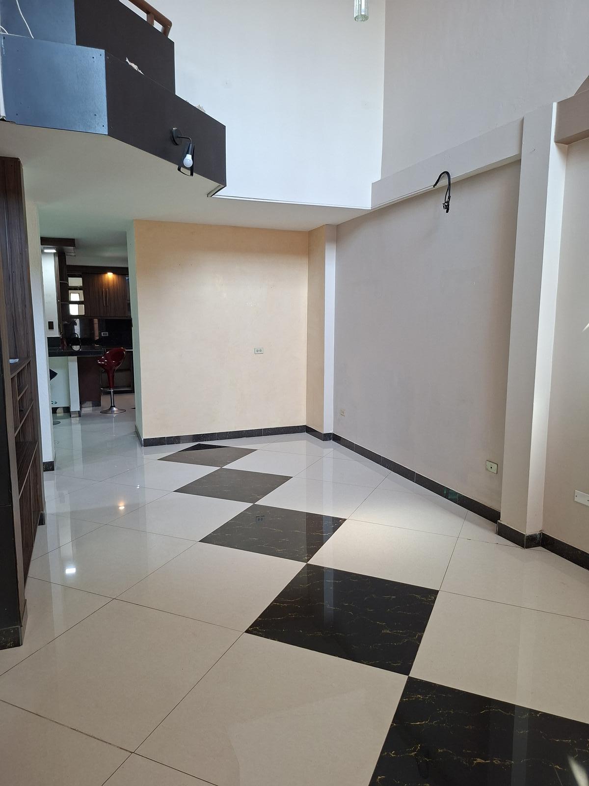House - 2-Story Sale Urb. Valle Alto Paris Via a la Costa 3