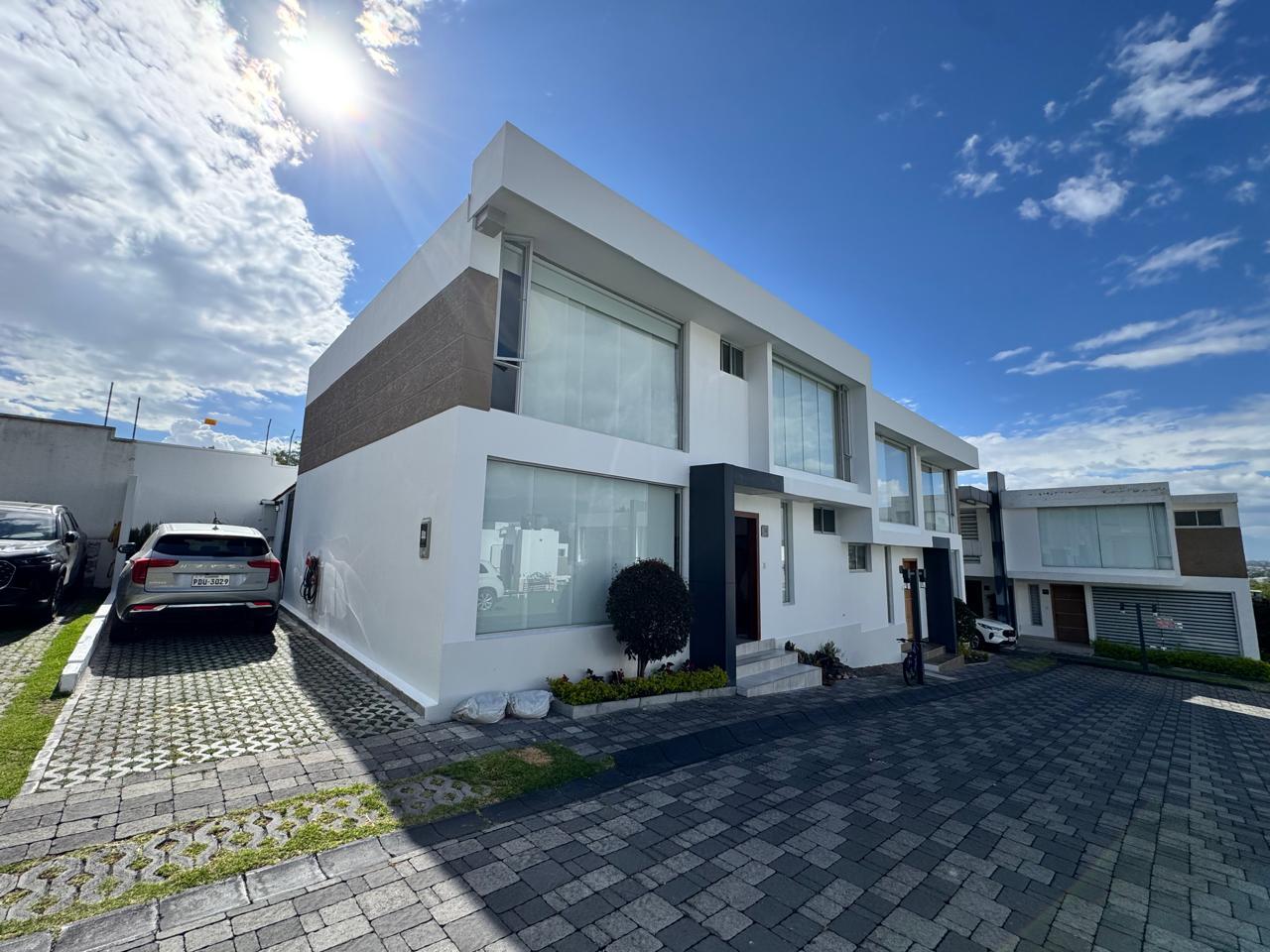 Casa en venta en Pichincha | Quito | Tumbaco, Casa en venta Tumbaco la Ceramica, 194 m²