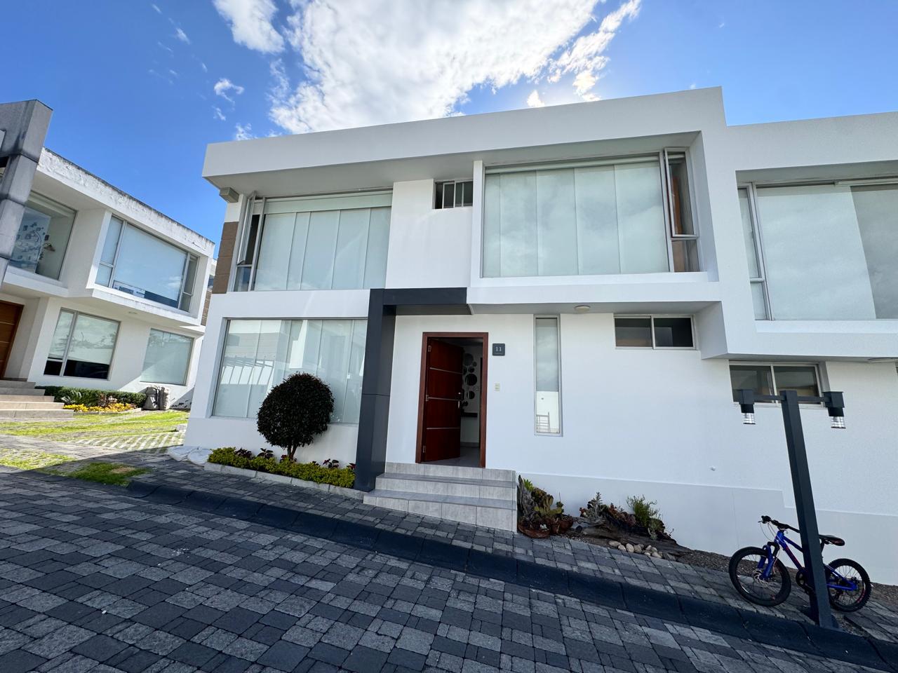 Casa en venta en Pichincha | Quito | Tumbaco, Casa en venta Tumbaco la Ceramica, 194 m²