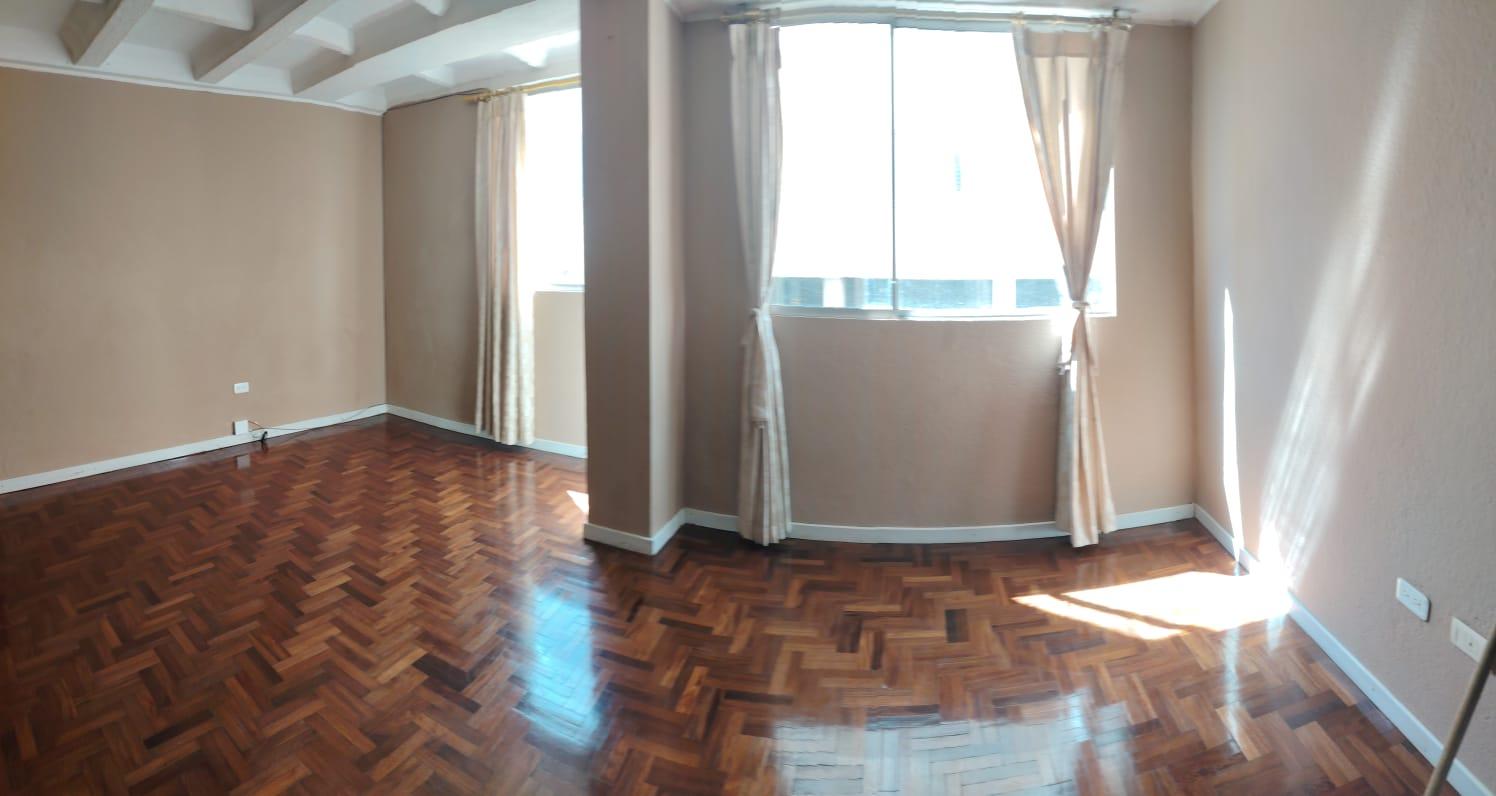 Vendo Departamento 2 Hab. – Ponceano Bajo, Norte de Quito