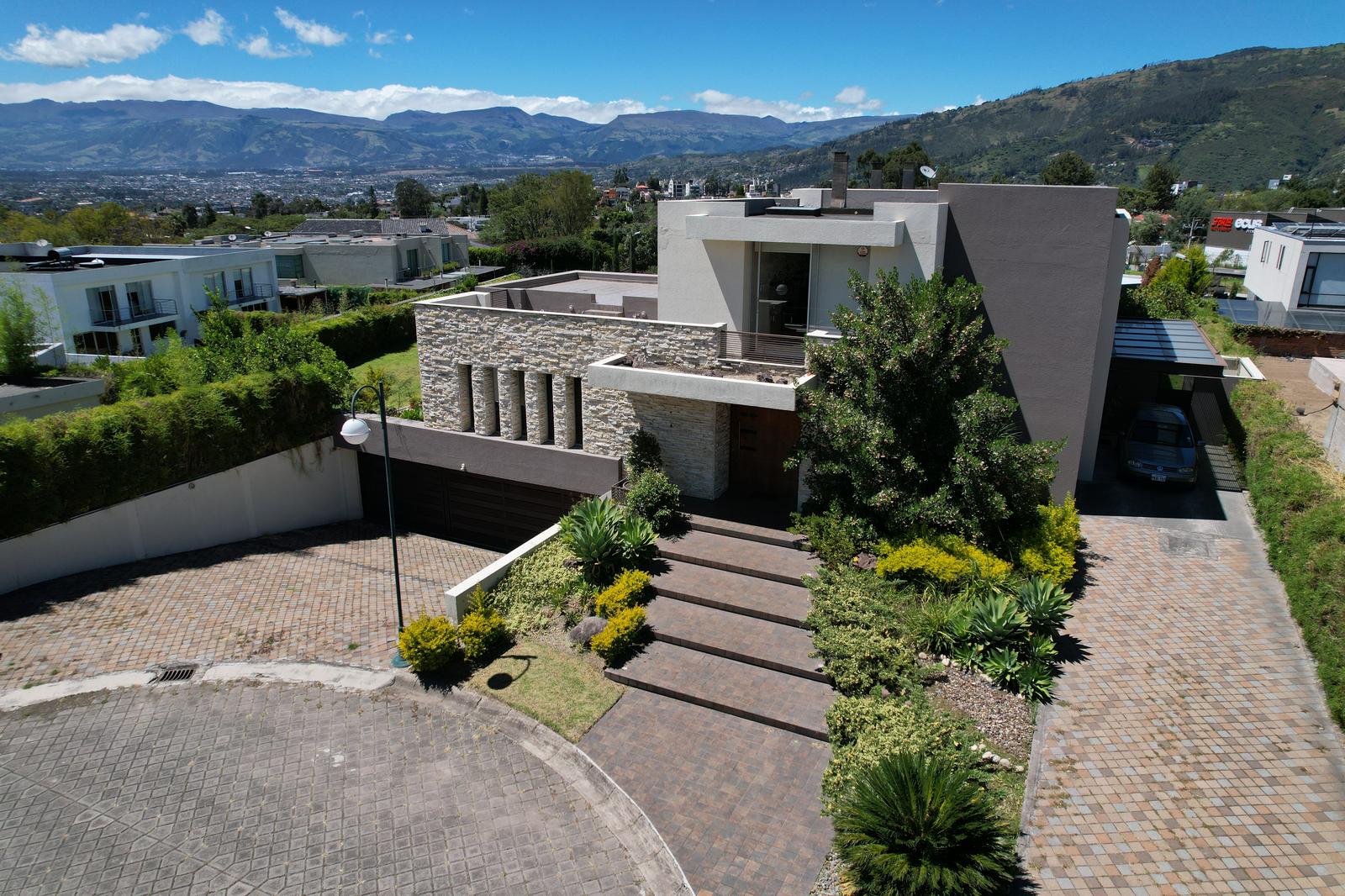 Casa en venta en Pichincha | Quito | Cumbayá, Cumbaya lumbisi, 600 m²