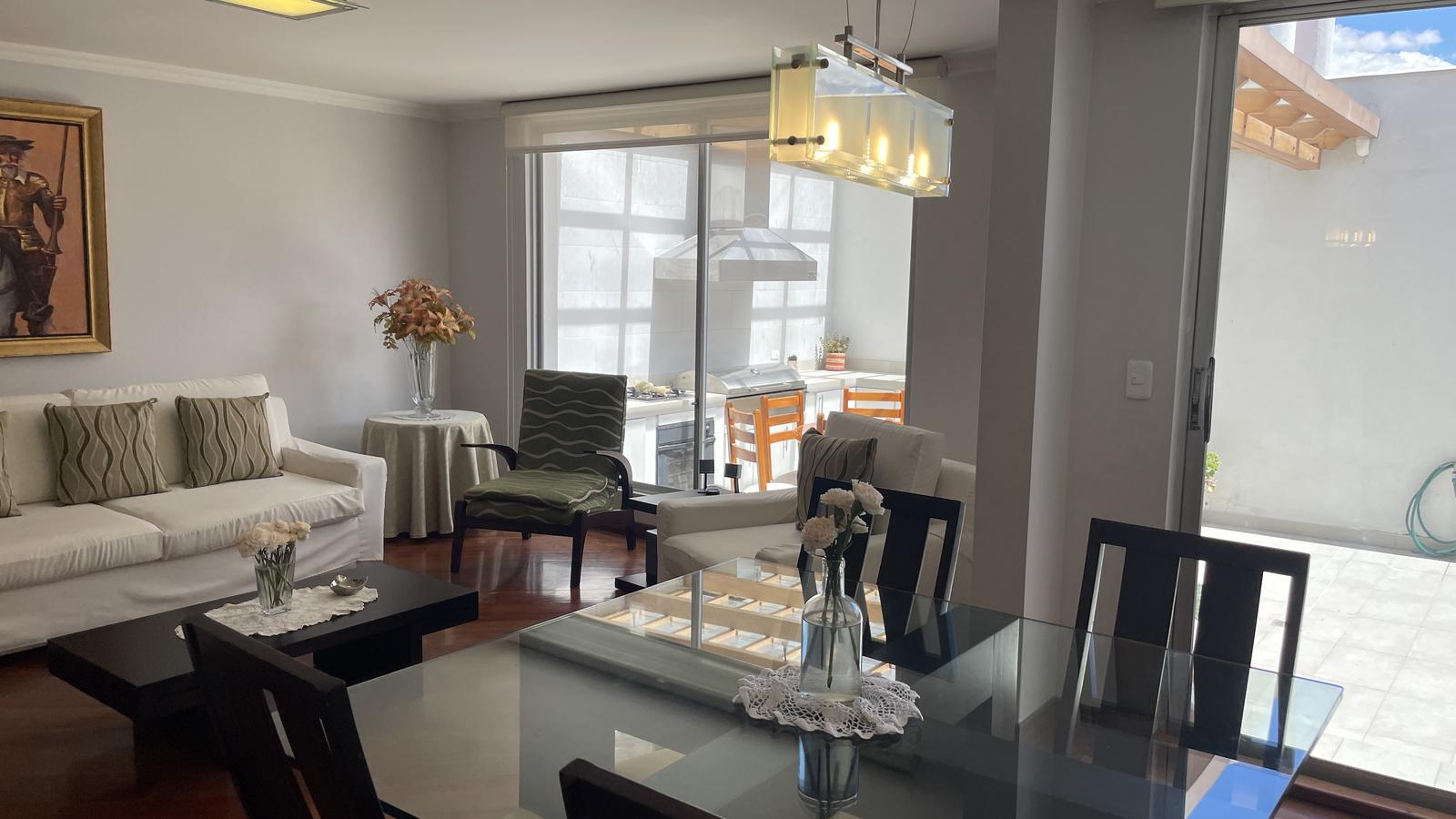 Casa en venta en Pichincha | Quito | Carcelén, CARCELÉN - Roberto Andrade Oe3-884 y Alberto Einstein, 226 m²