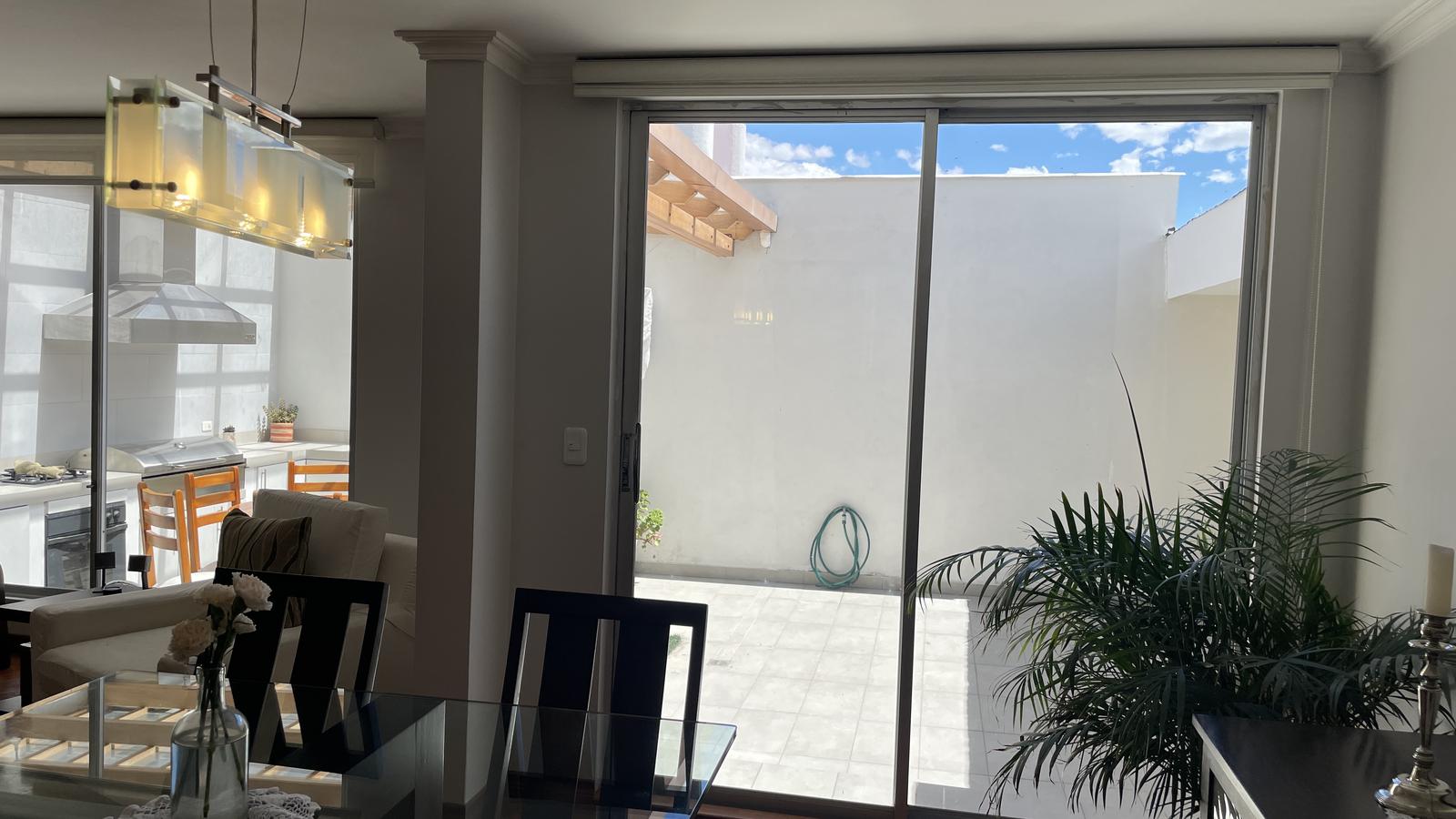 Casa en venta en Pichincha | Quito | Carcelén, CARCELÉN - Roberto Andrade Oe3-884 y Alberto Einstein, 226 m²