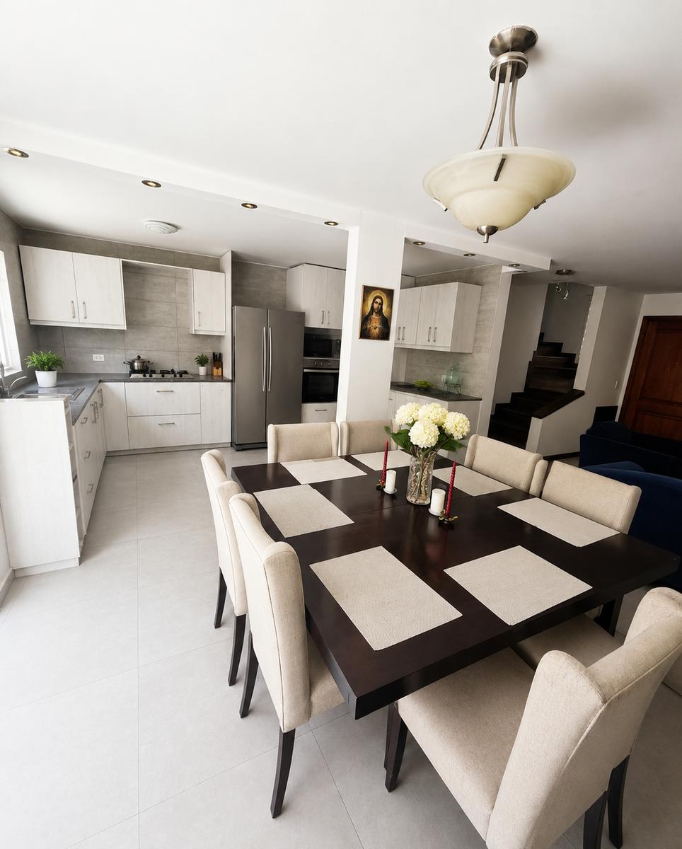 House for Sale · La Primavera Cumbayá · 228 m² · 4 bedrooms - 3 bathrooms - 2 parking spaces - Garden BBQ · 4