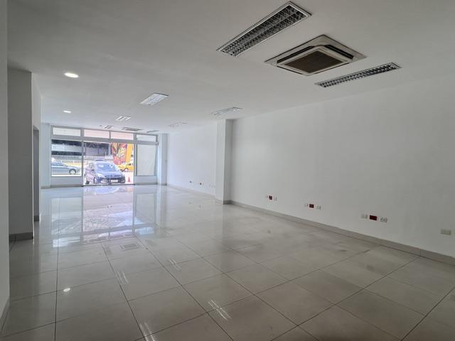 Commercial space for rent in Guayas | Guayaquil | Norte de Guayaquil, Av Juan Tanca Marengo, 420 m²