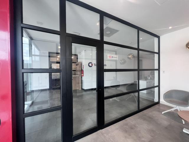 Office for rent in Guayas | Guayaquil | Norte de Guayaquil, Av Juan Tanca Marengo, 400 m²