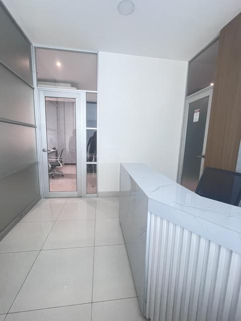 Office in North Guayaquil, Mall del Sol Sector 3