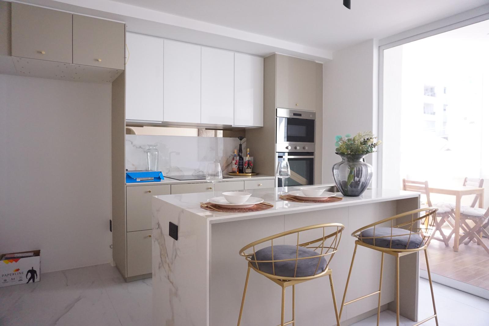 Apartment for Sale with Balcony, Brand New, González Suárez Sector 5
