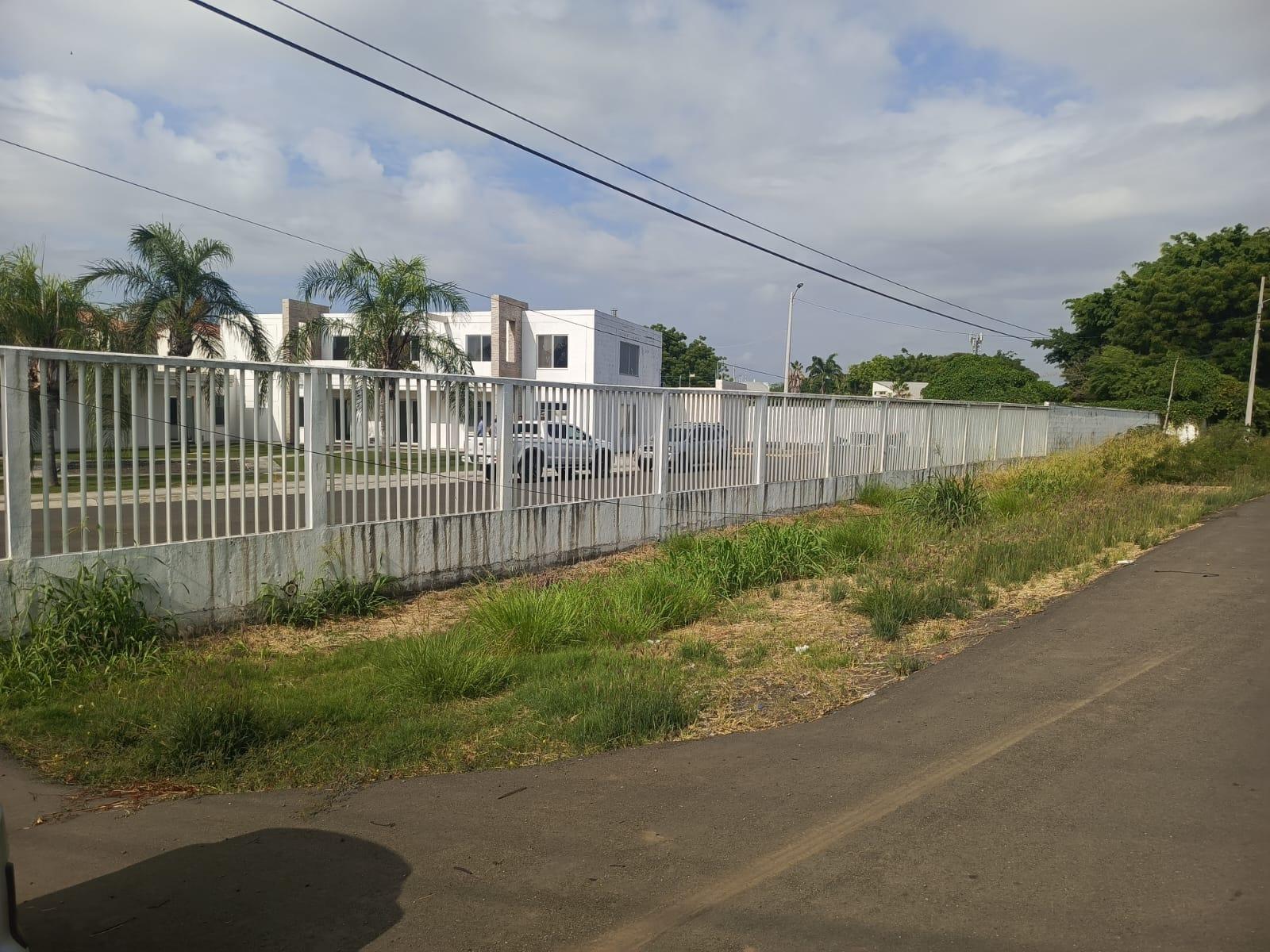 Local en venta en Manabí | Manta | Norte de Manta, Via Manta Jaramijo. A lado de Comjunto Habitacional Vittoria, 226 m²
