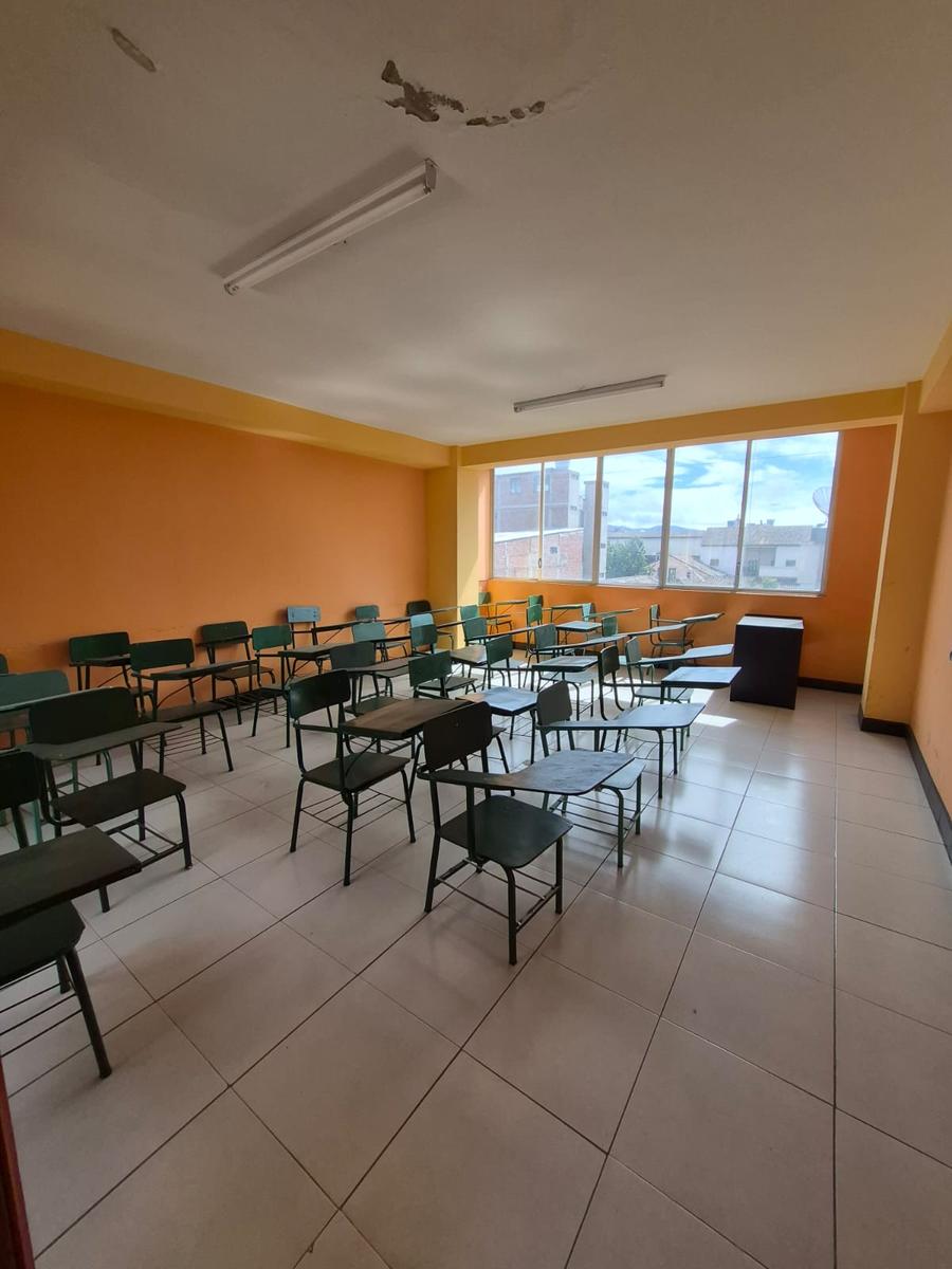 Edificio Comercial en venta en Chimborazo | Riobamba | Centro de Riobamba, Olmedo y Juan de Velasco, 1463 m²