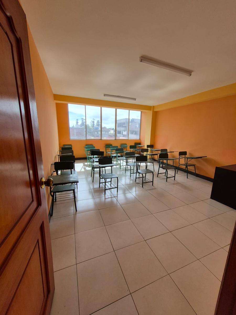 Edificio Comercial en venta en Chimborazo | Riobamba | Centro de Riobamba, Olmedo y Juan de Velasco, 1463 m²