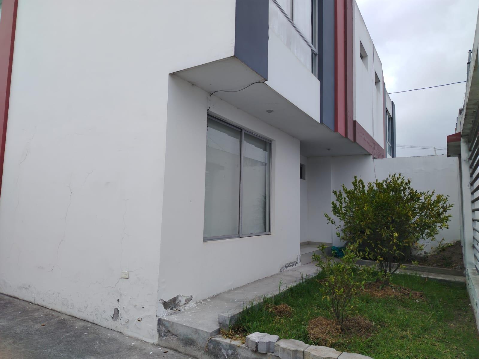 Casa en venta en Imbabura | Antonio Ante | Atuntaqui, Los Girasoles y Garcia Moreno, 114 m²