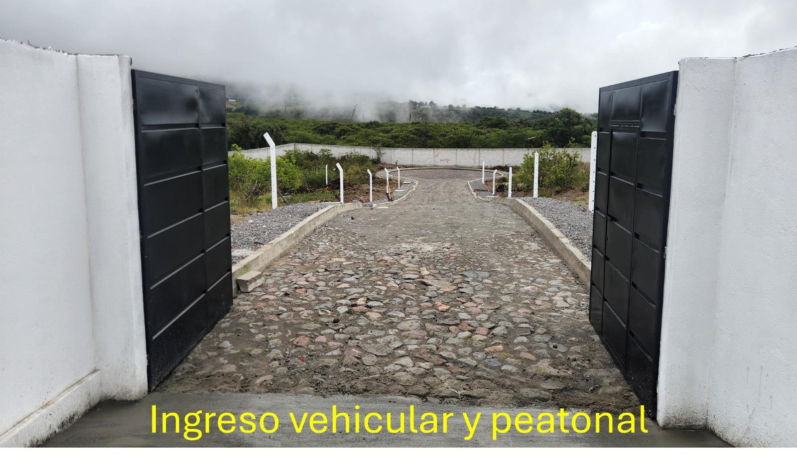 Land in Guayllabamba