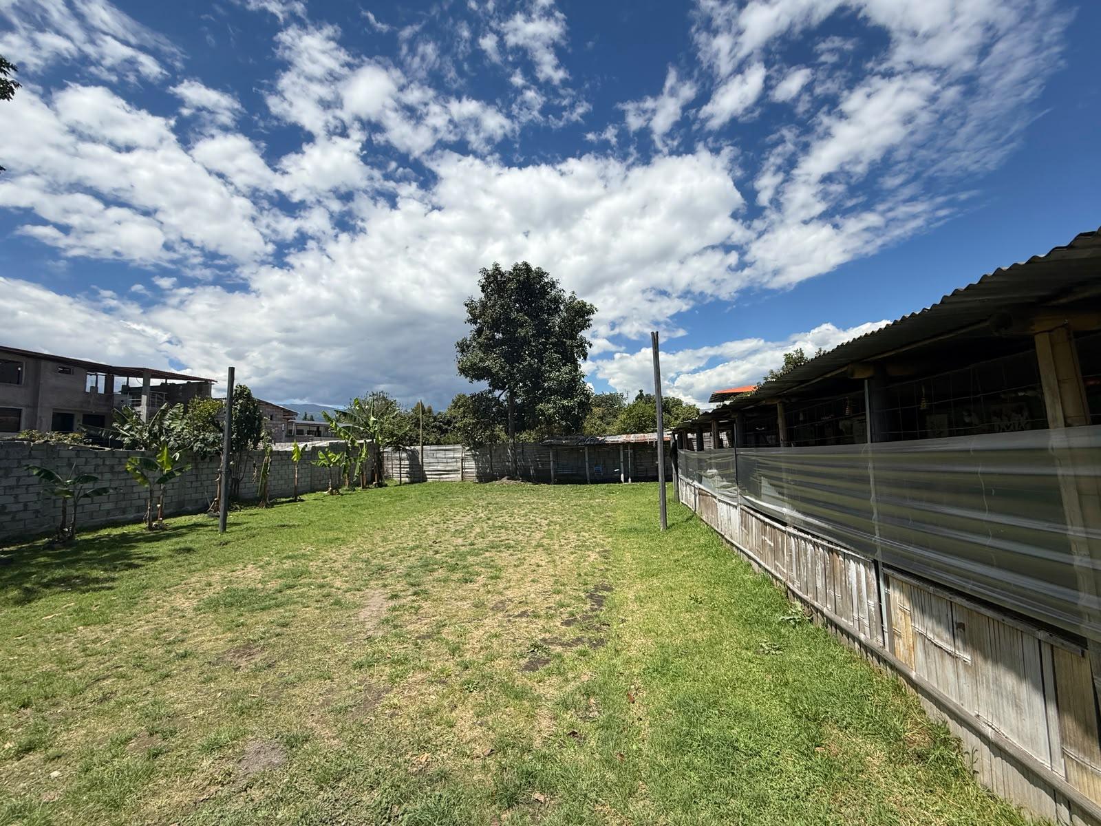 Terreno en venta en Pichincha | Quito | Tumbaco, TERRENO EN VENTA TUMBACO, 902 m²