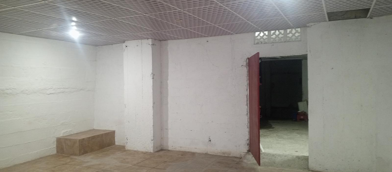 Bodega en venta en Guayas | Guayaquil | Centro de Guayaquil, Los Rios y Primero de Mayo al 609, 50 m²