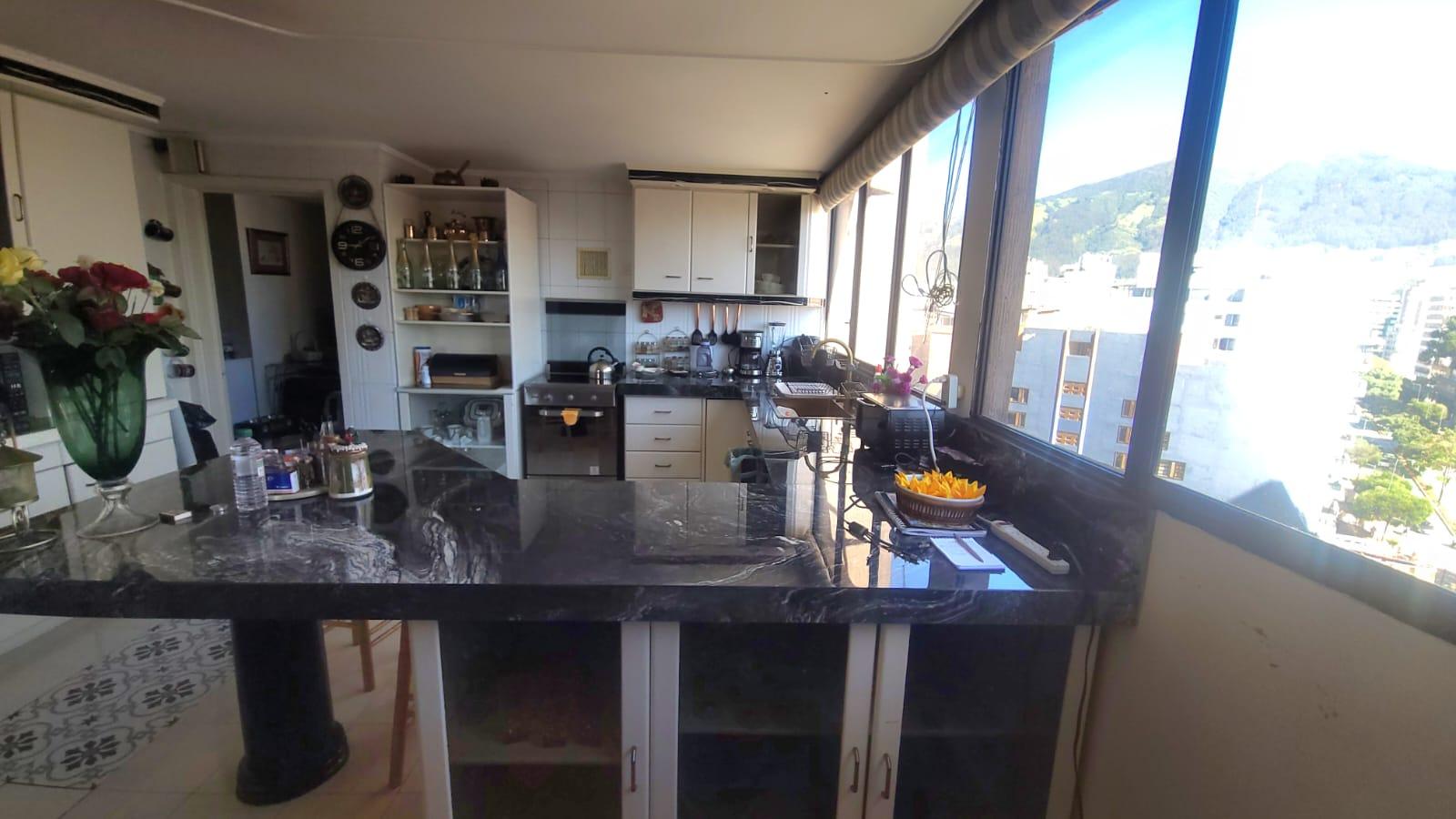 Departamento en venta en Pichincha | Quito | La Mariscal, DEPARTAMENTO EN VENTA 161 M2 4 HABITACIONES 1 PARQUEADERO VISTA, 182 m²