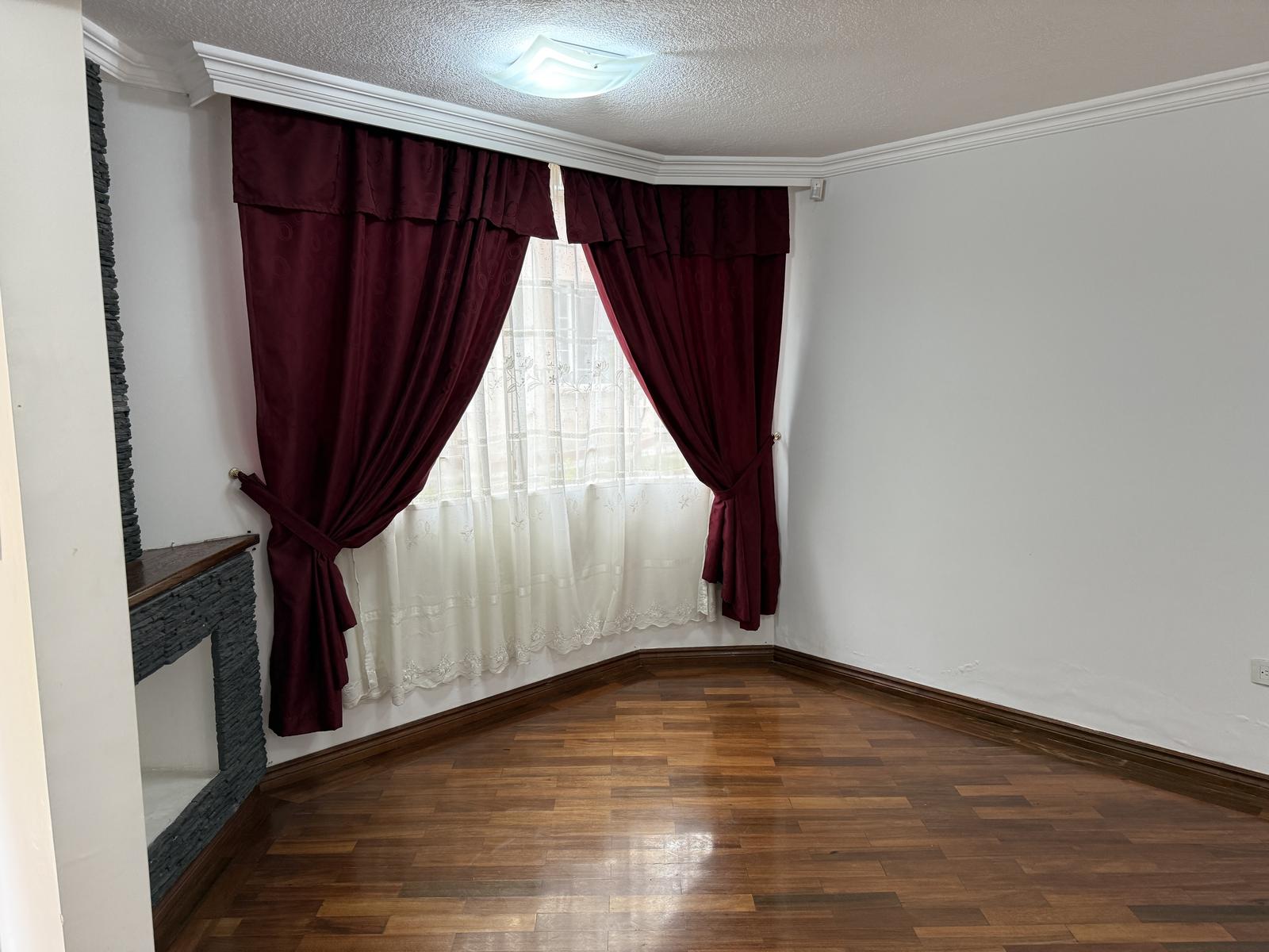 Casa en alquiler en Pichincha | Quito | Carcelén, Mastodontes, 173 m²
