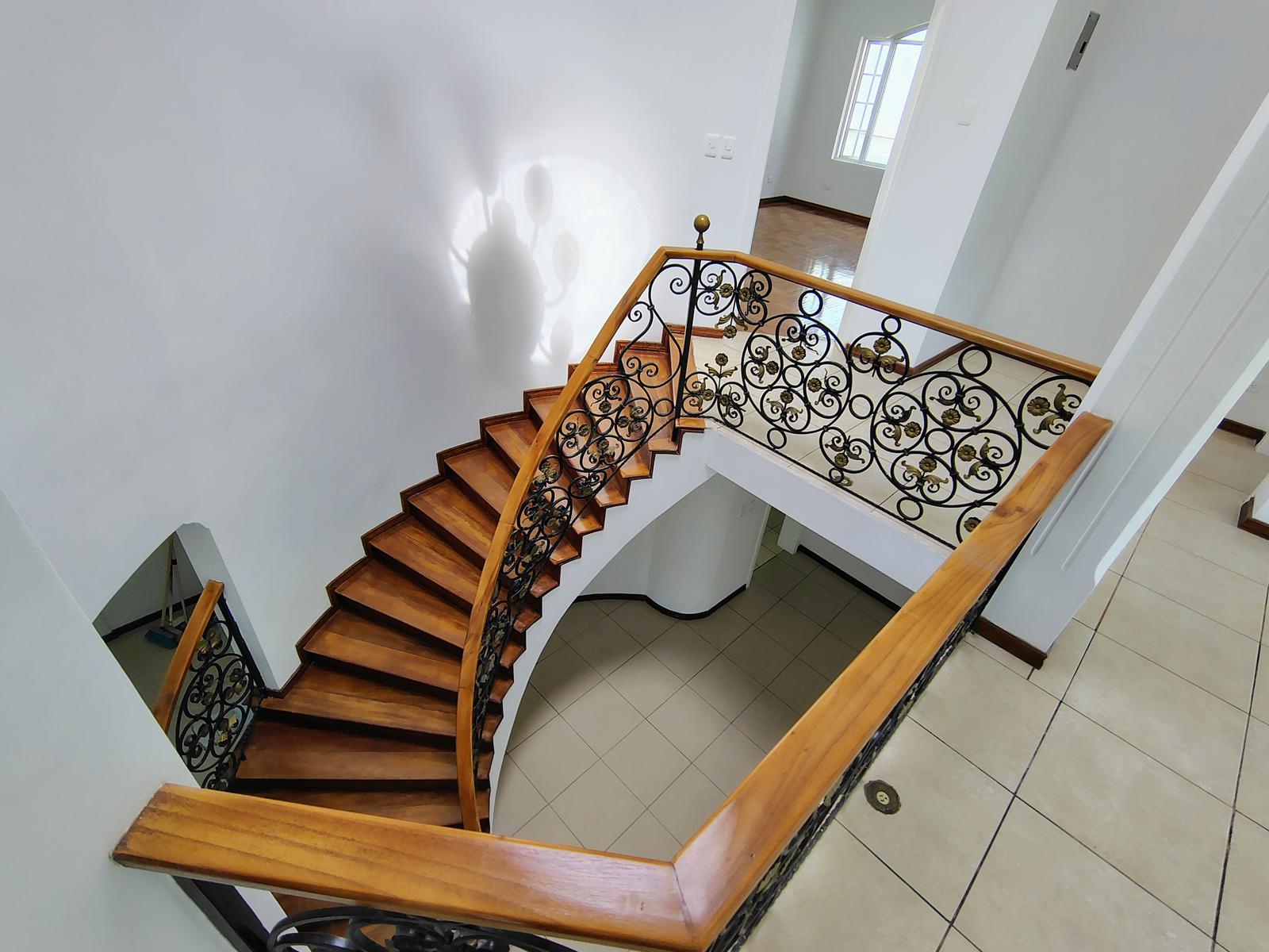 Casa en venta en Pichincha | Quito | La Armenia, E9 PEDRO AVILA, CONOCOTO, LA ARMENIA 1, 524 m²