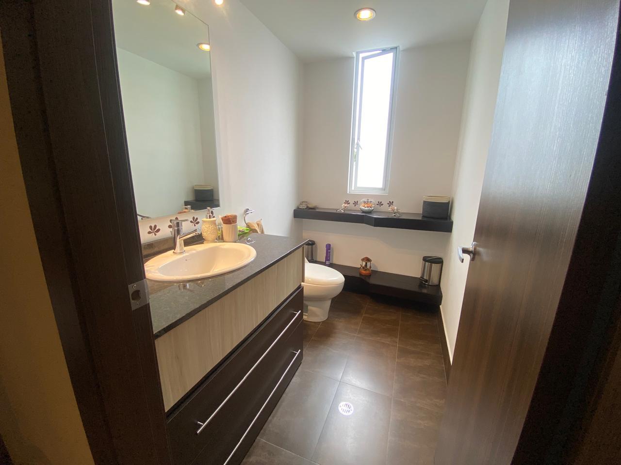 Departamento en venta en Pichincha | Quito | Monteserrín, HERMOSA SUITE en VENTA Lomas de Monteserrin, 93 m²