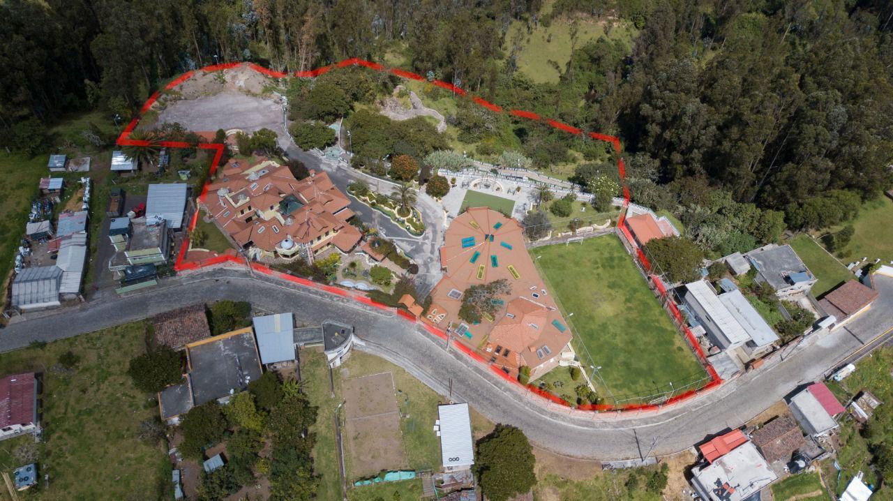 Quinta en venta en Pichincha | Quito | Alangasí, Calles Manuela Cañizares No. Oe1-101 y Eugenio Espejo