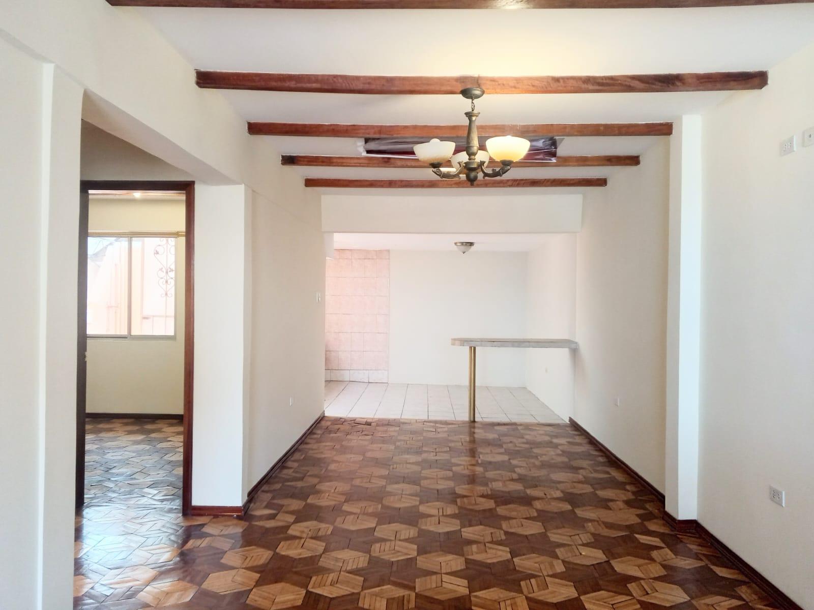 Casa en venta en Pichincha | Quito | Sur de Quito, PIO XII LULUNCOTO TERCERA SECTOR ETAPA VENDE CASA 3 DEPARTAMENTOS, 260 m²