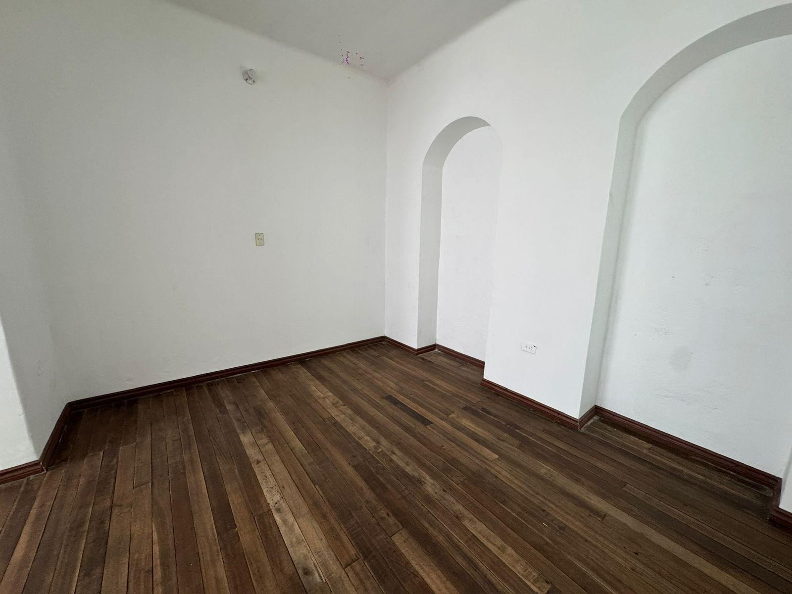 Casa en venta en Pichincha | Quito | Las Casas, AV AMERICA Y LAS CASAS 12, 499 m²