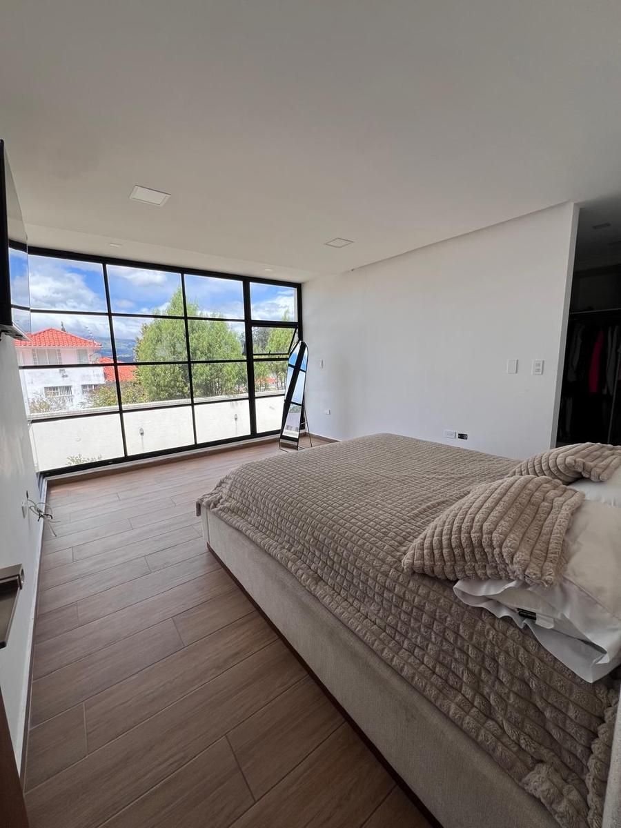 Casa en Venta sector Conocoto Urbanizacion Ex Lasallanos Valle de los Chillos 