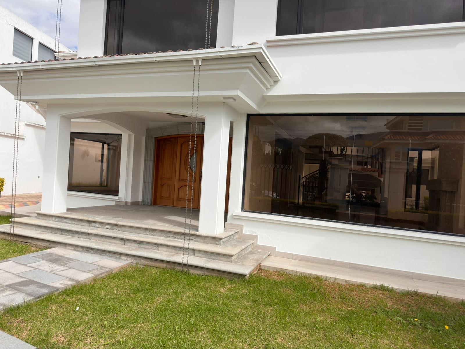 Casa en venta en Ecuador | Imbabura | Ibarra, Ibarra, Calle Pablo Anibal Vela, 380 m²
