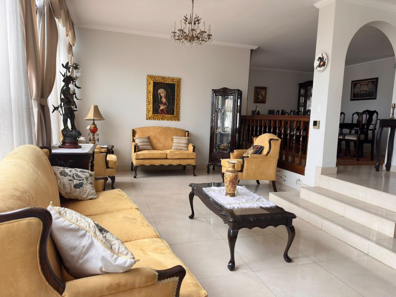 Casa en venta en Ecuador | Imbabura | Ibarra, Ibarra, Carlos Merlo y Juan Genaro Jaramillo, 600 m²