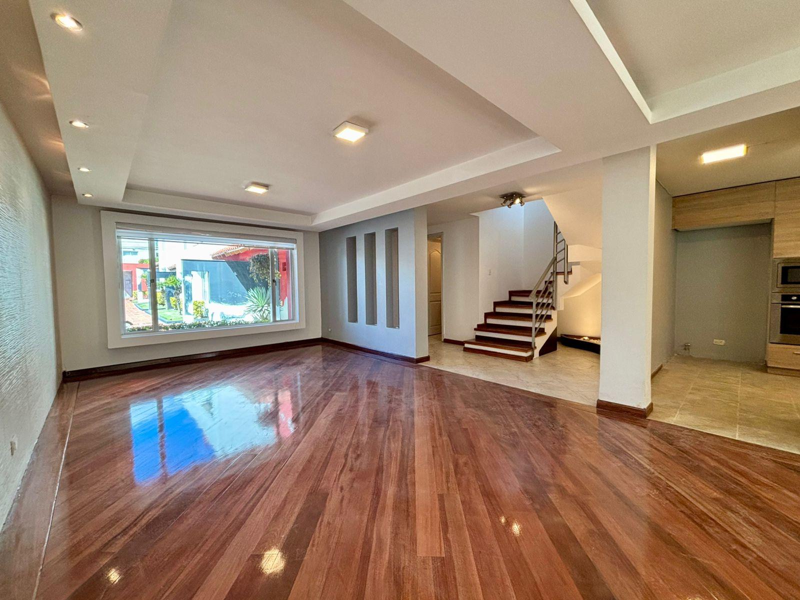 Casa en venta en Pichincha | Quito | Solca, Calle San Jose - Colegio Sek - Embajada Americana, 211 m²
