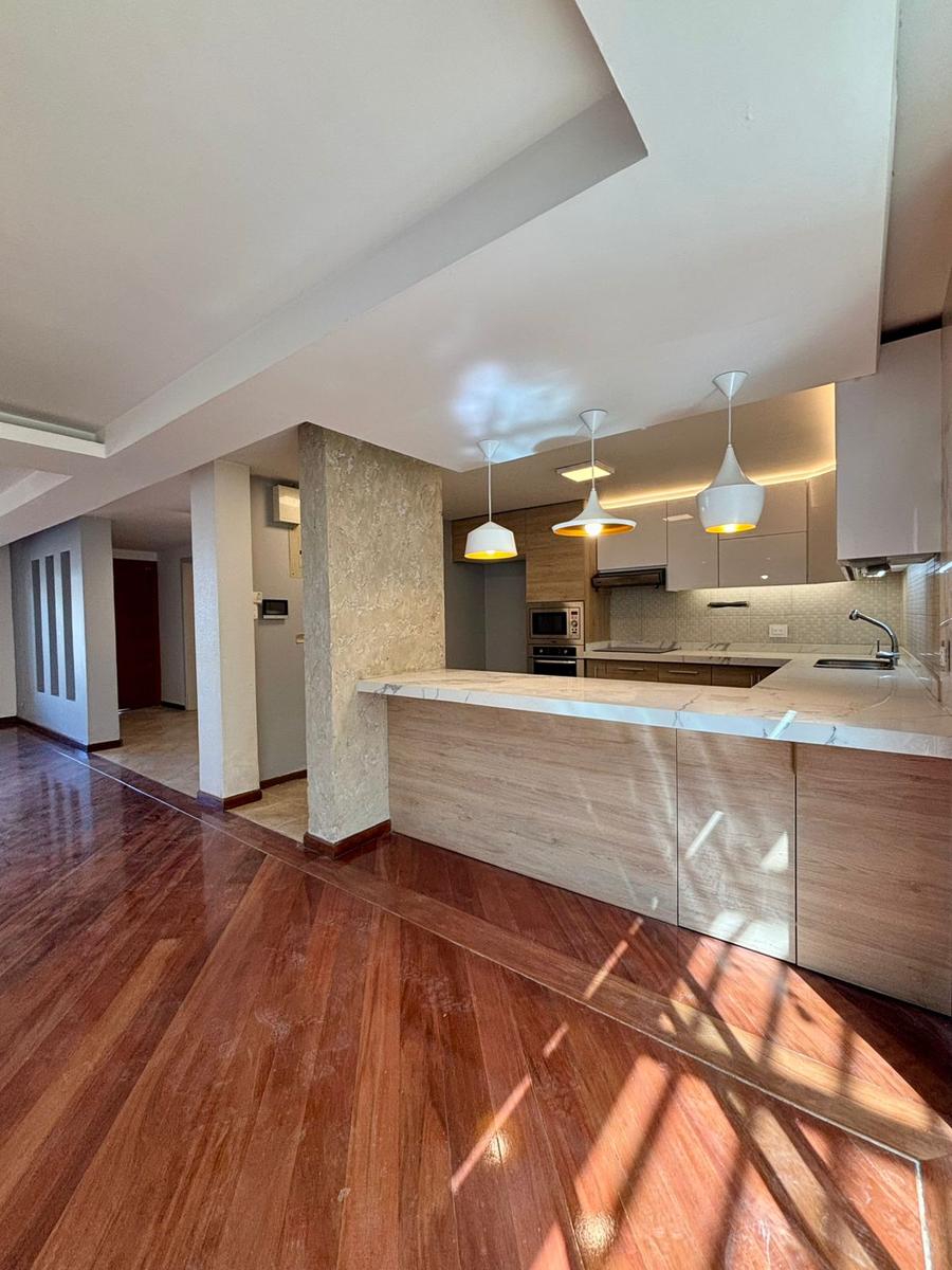 Casa en venta en Pichincha | Quito | Solca, Calle San Jose - Colegio Sek - Embajada Americana, 211 m²