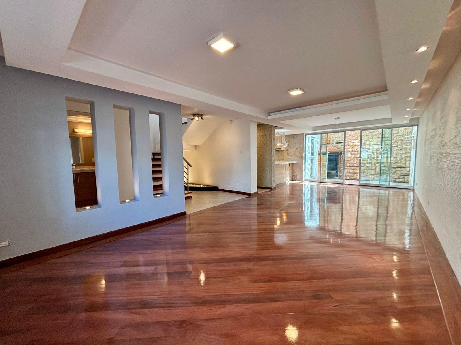 Casa en venta en Pichincha | Quito | Solca, Calle San Jose - Colegio Sek - Embajada Americana, 211 m²