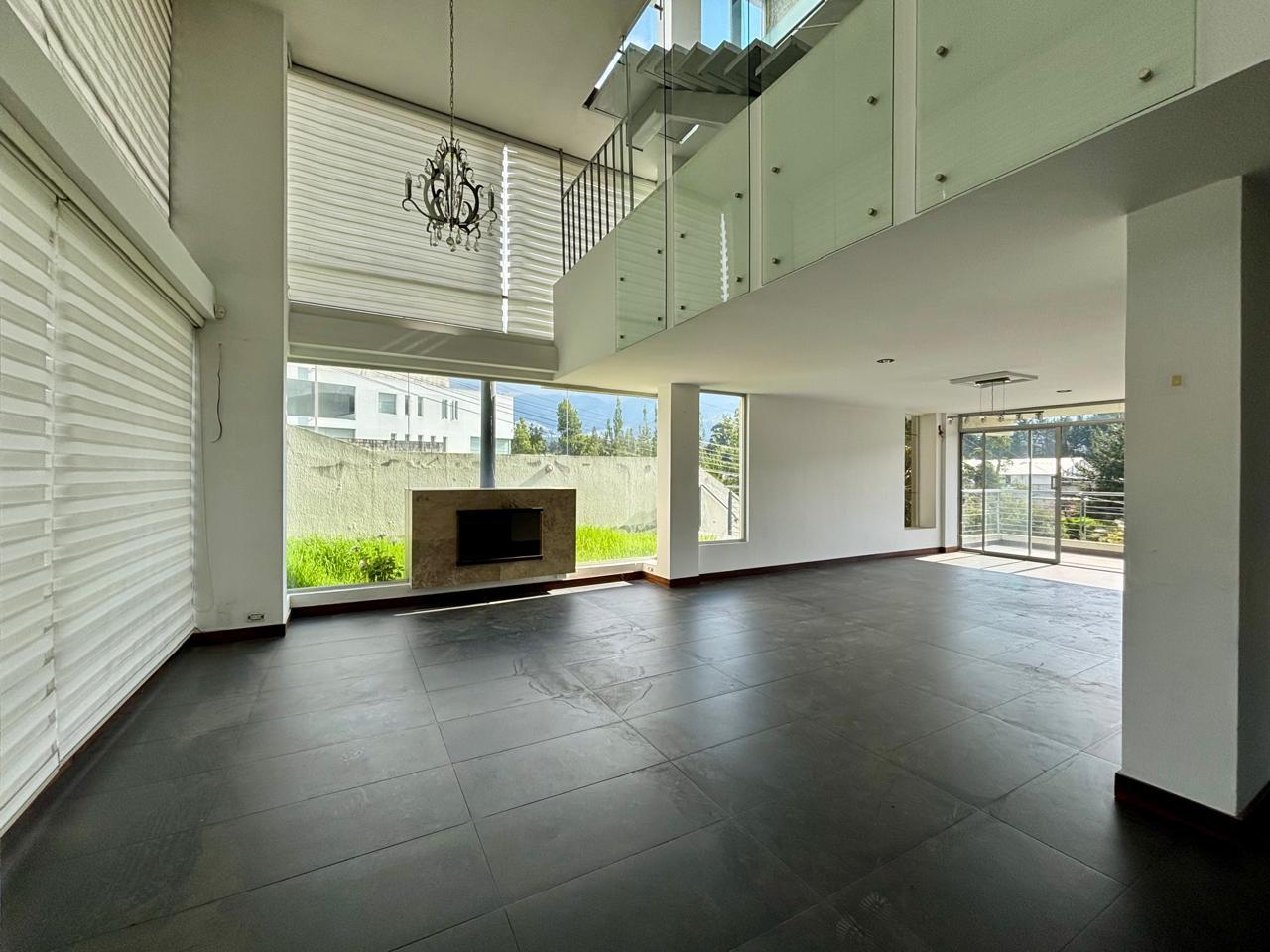 Casa en venta en Pichincha | Quito | Carcelén, CASA DE LUJO 585M2 -URBANIZACION BALCONES DEL NORTE, 585 m²