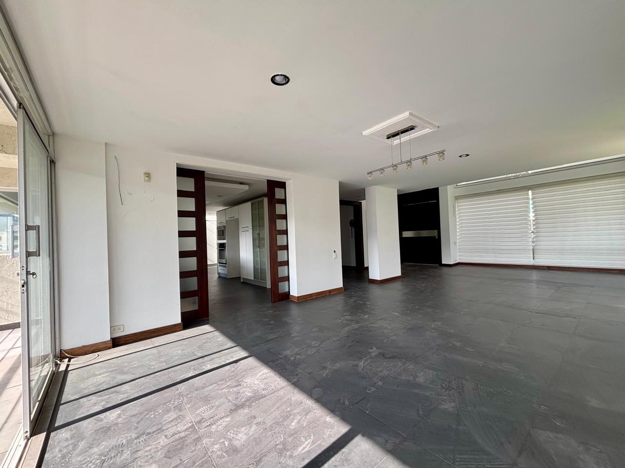 Casa en venta en Pichincha | Quito | Carcelén, CASA DE LUJO 585M2 -URBANIZACION BALCONES DEL NORTE, 585 m²