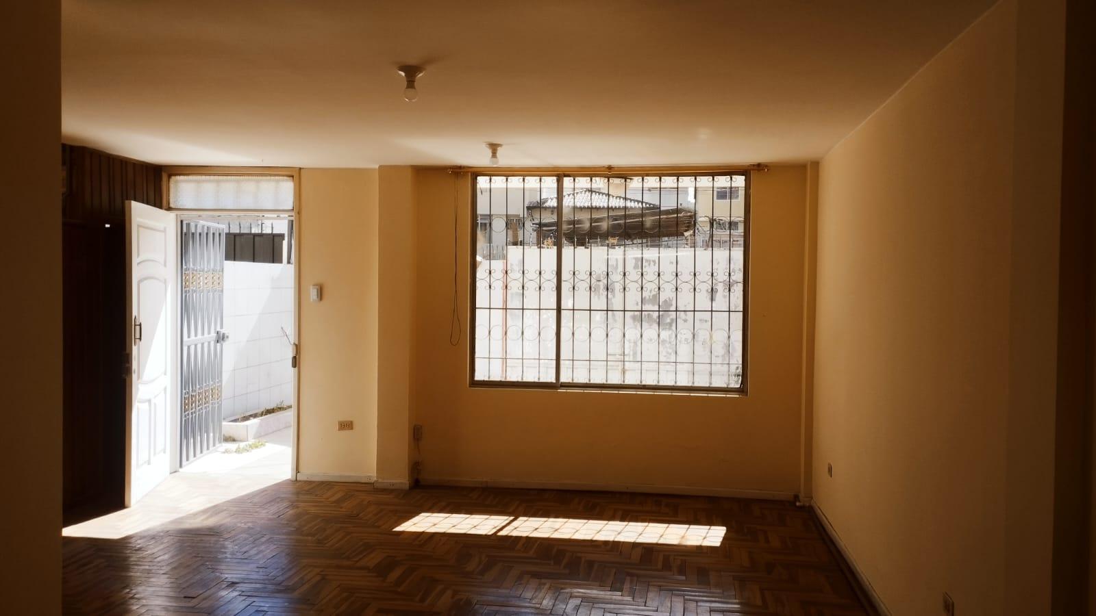 Casa en venta en Pichincha | Quito | Ponceano, A 200 mts. Condado Shoping ,Isidro loza OE-4-65, 160 m²
