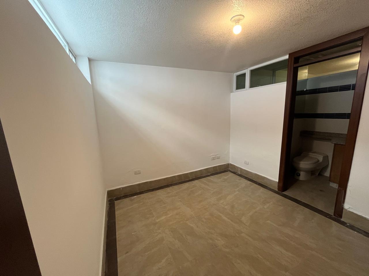 Casa en venta en Pichincha | Quito | El Condado, GRAL JULIO CESAR VILLACRESES S/N N68D 1, 184 m²