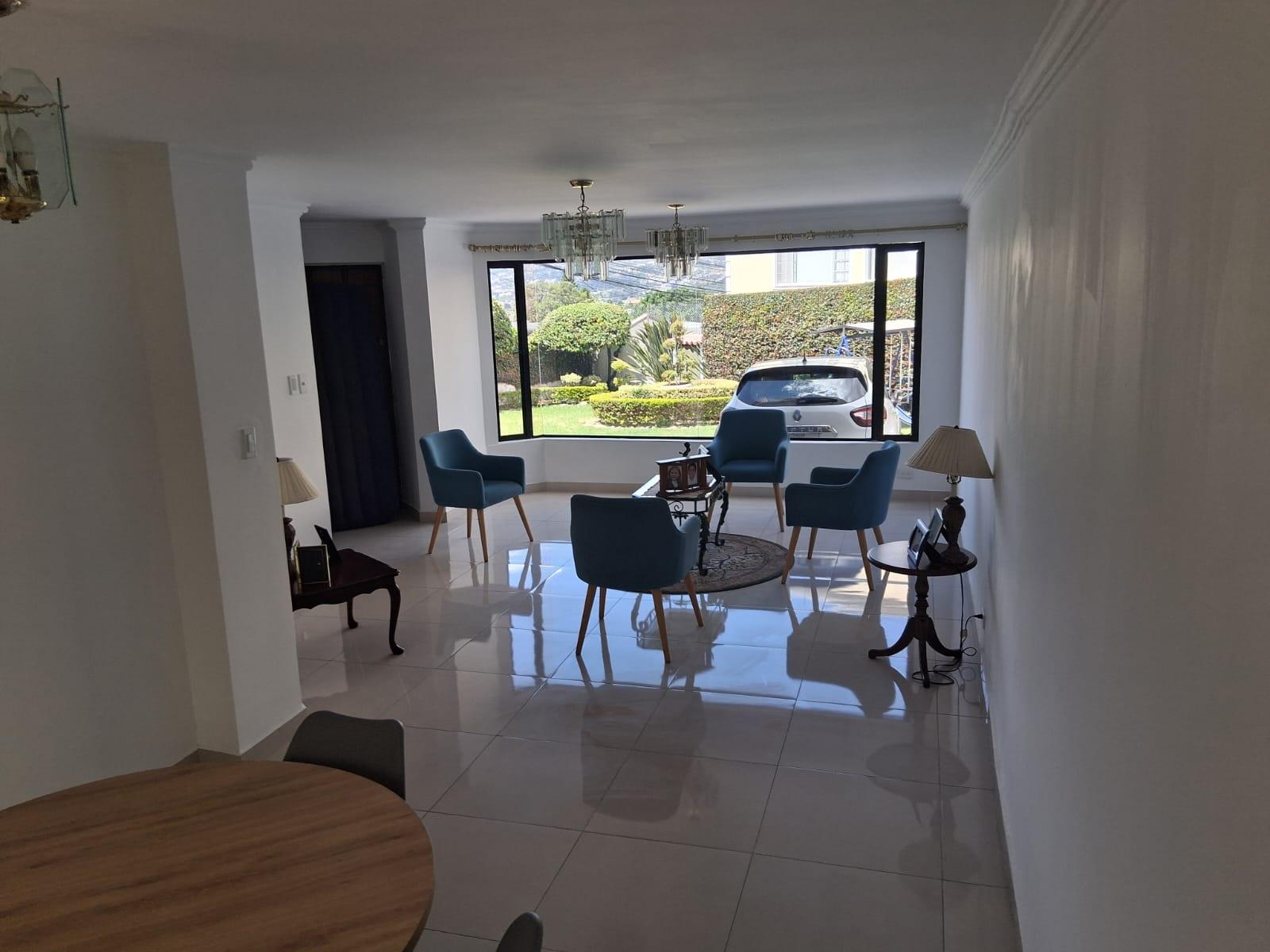 Casa en venta en Pichincha | Quito | Cumbayá, De los cardenales S4-78 Cumbayá, 240 m²