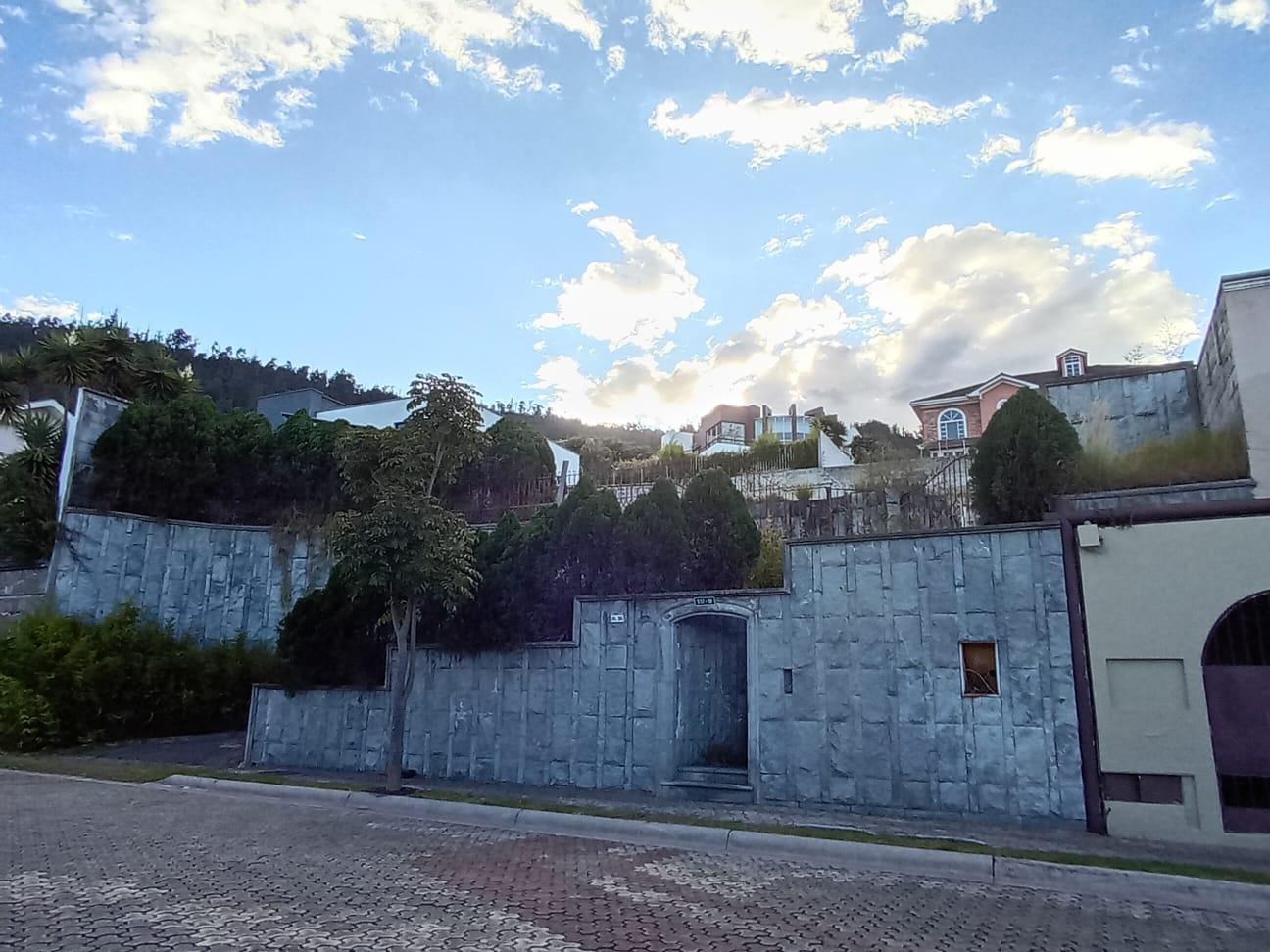 Terreno en venta en Pichincha | Quito | Miravalle, Oe10 - S17 - 18 , Miravalle
