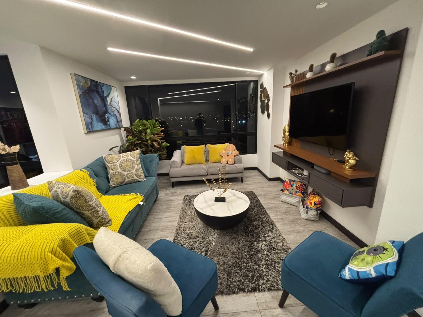 Departamento en venta en Pichincha | Quito | Tumbaco, Calle Los Arupos (Tumbaco), 256 m²