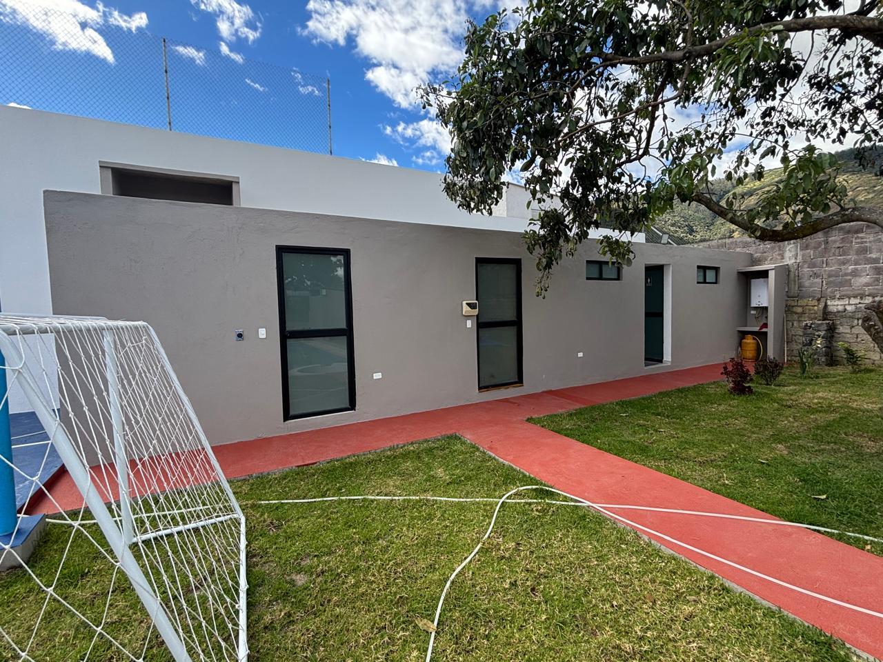 Quinta en venta en Pichincha | Quito | Los Chillos, Mirasierra y de los Piqueros - Valle de los Chillos, 582 m²